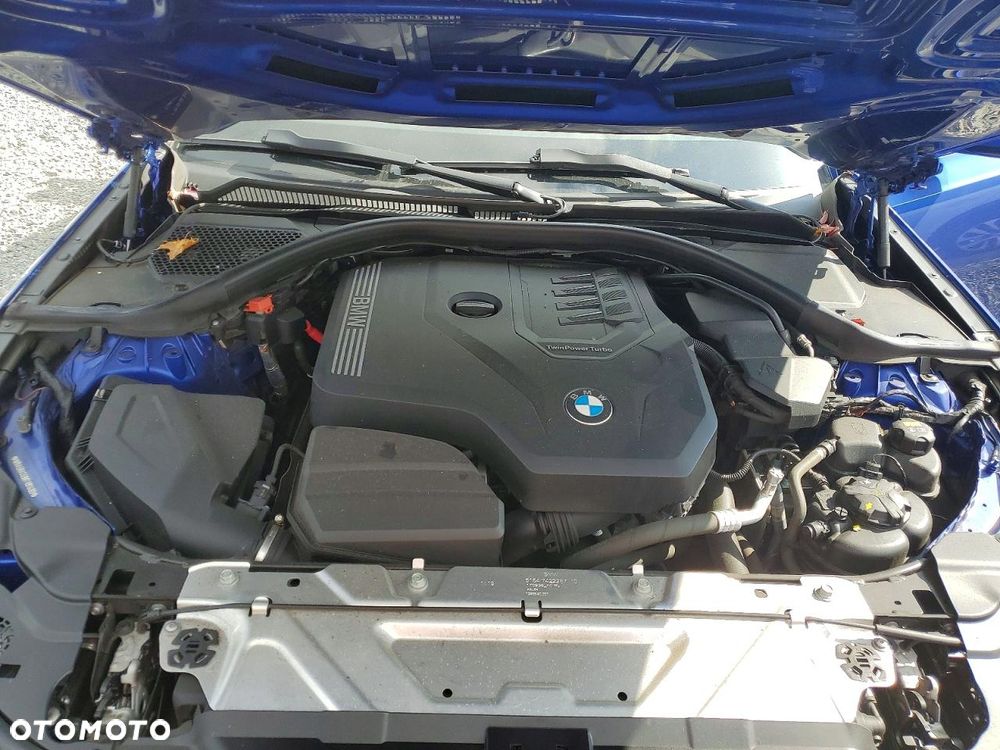 BMW Seria 3 330i xDrive M Sport - 11