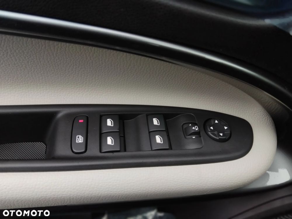 Fiat 600 1.2 Turbo La Prima eDCT - 24