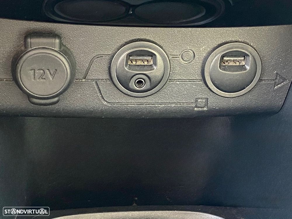 Peugeot 2008 1.2 PureTech Allure - 17