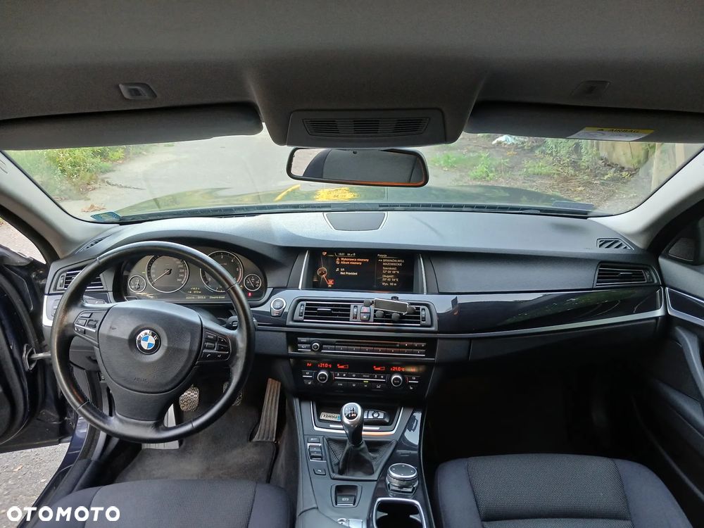 BMW Seria 5 520d - 12