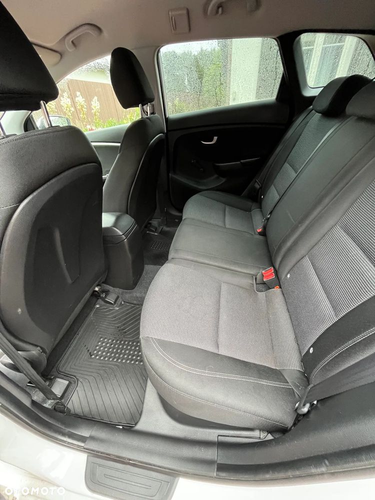 Hyundai i30 1.6 D Comfort - 7