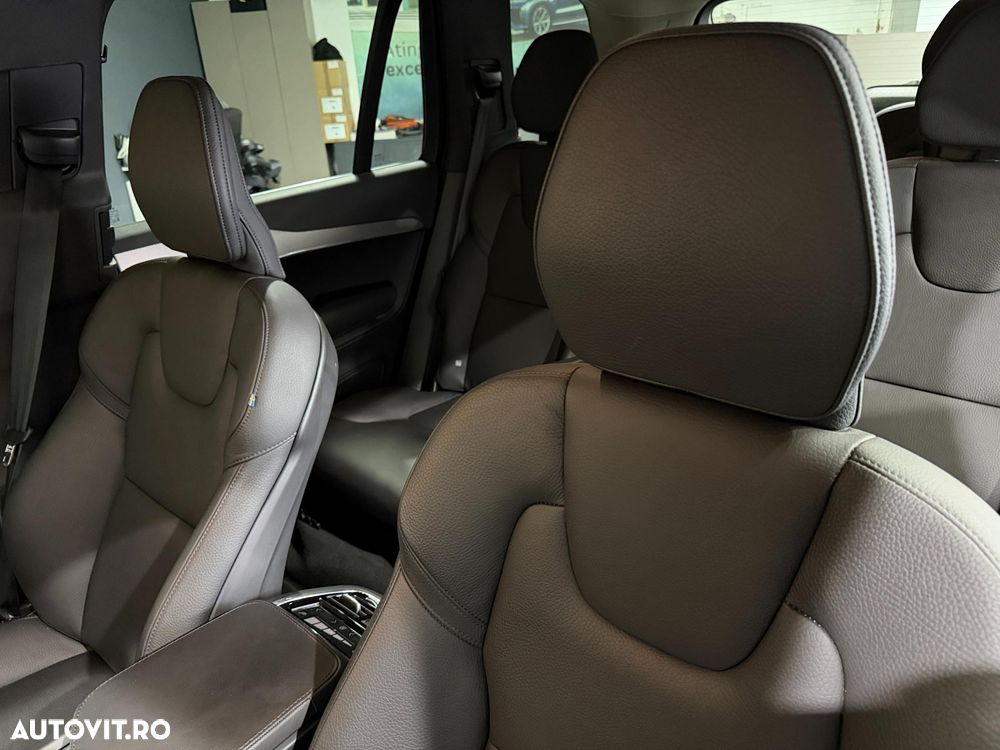 Volvo XC 90 T8 AWD Core - 24