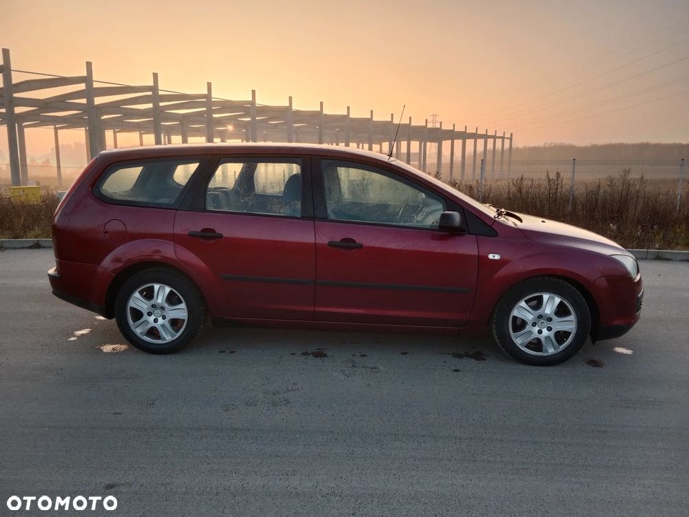 Ford Focus 2.0 TDCi Trend - 9