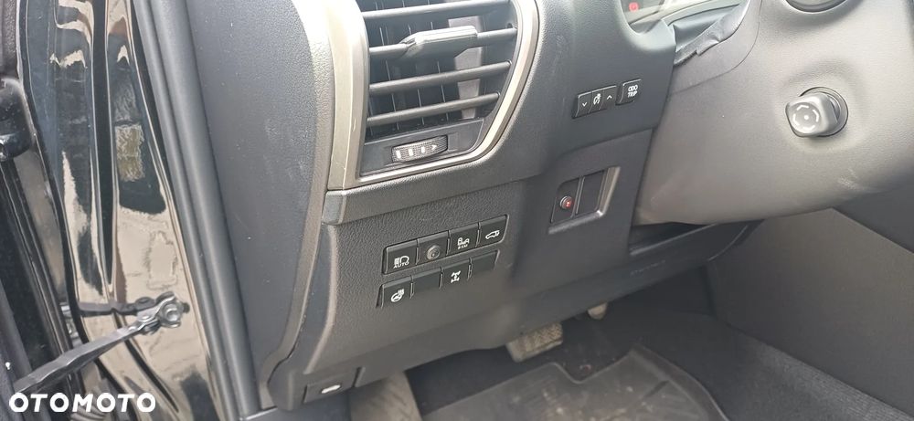 Lexus NX 300 - 27