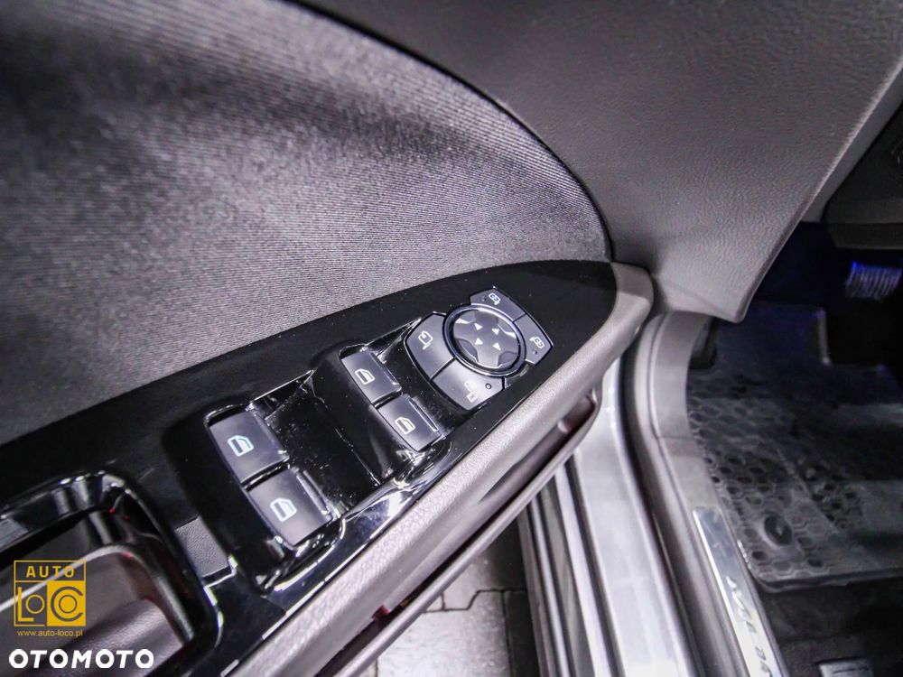 Ford Mondeo 2.0 EcoBlue Titanium - 30