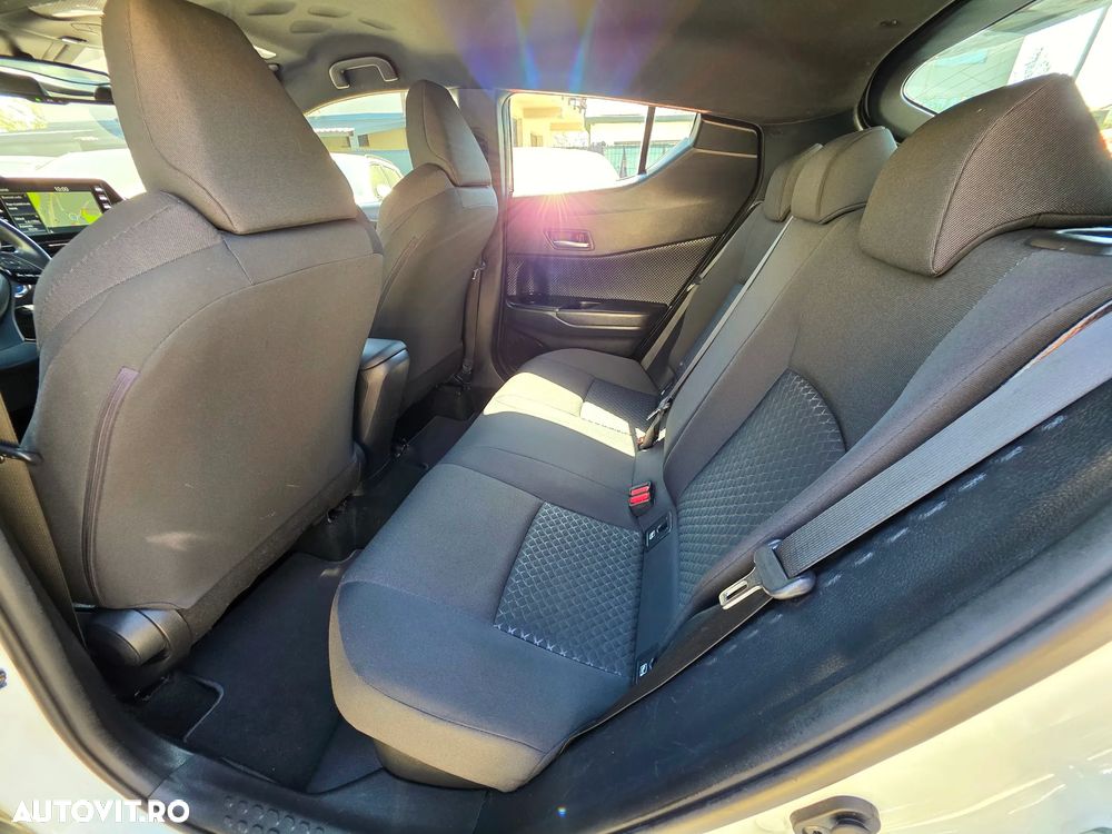 Toyota C-HR Business-Edition - 18