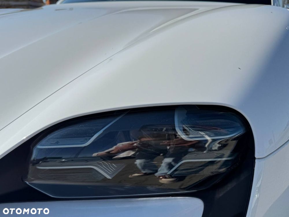 Porsche Taycan GTS - 5