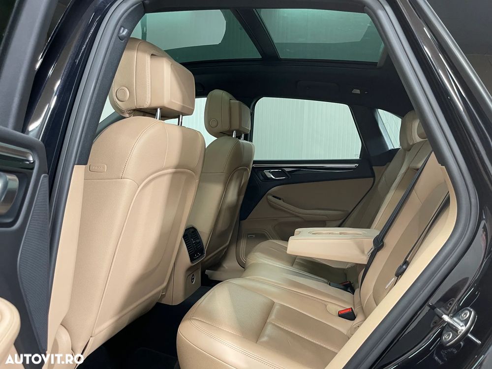 Porsche Macan S - 12