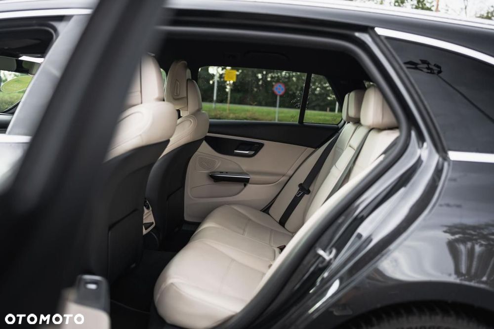 Mercedes-Benz Klasa C - 27