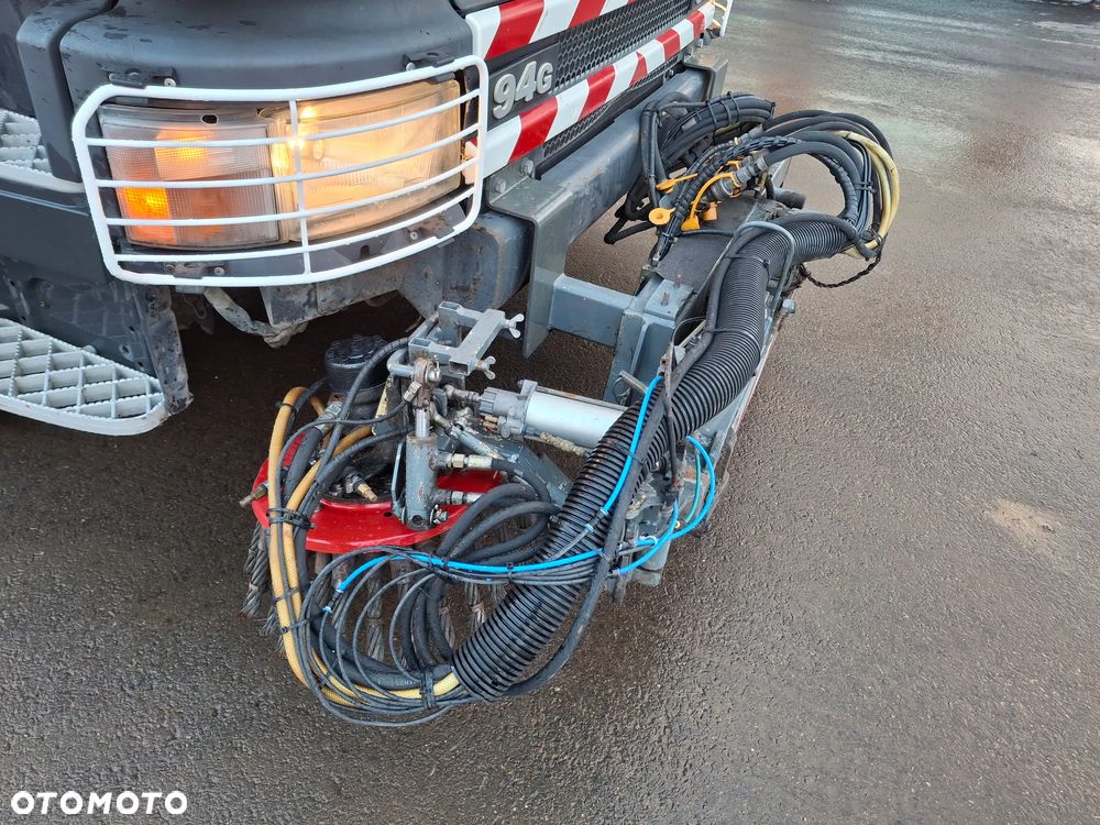 Scania 94G Zamiatarka Uliczna Bucher 2 Silniki Odchwaszczarka Szczotki L/R Specjalny - 11