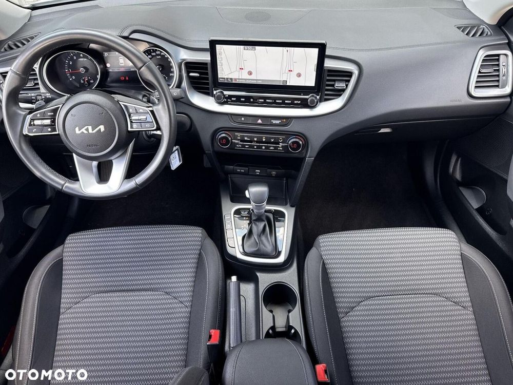 Kia Ceed 1.5 T-GDI M DCT - 17