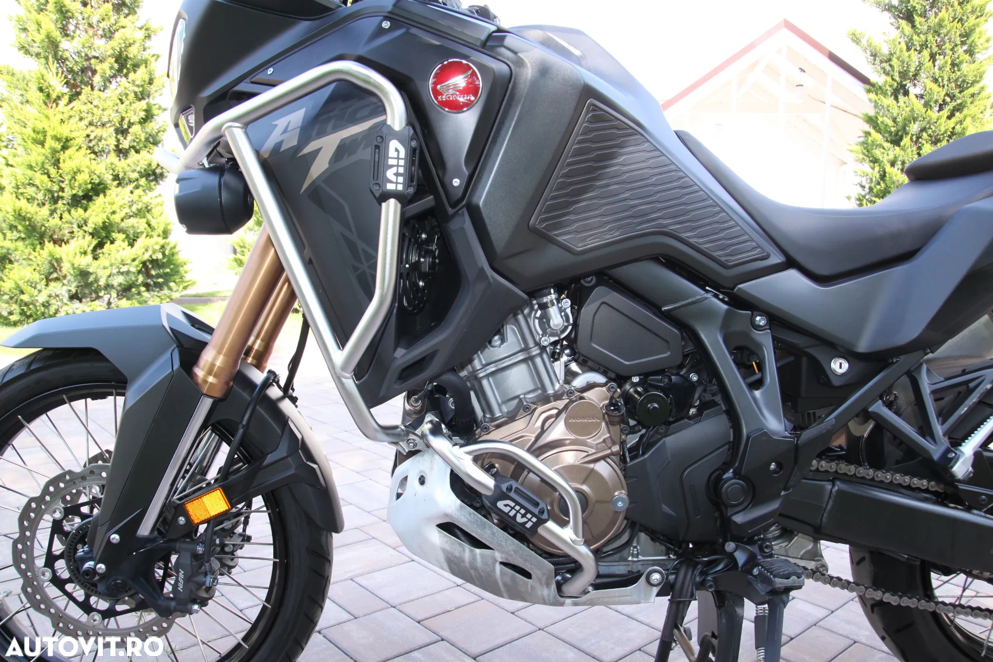 Honda Africa Twin - 25