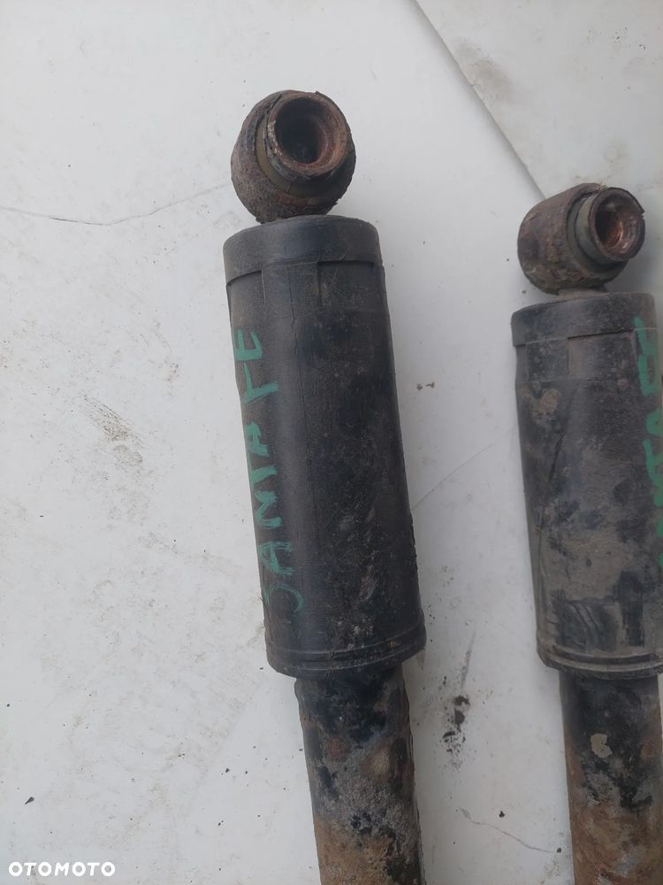 AMORTYZATOR TYLNY PRAWY LEWY TYYŁ SANTA FE II 2.2 - 3