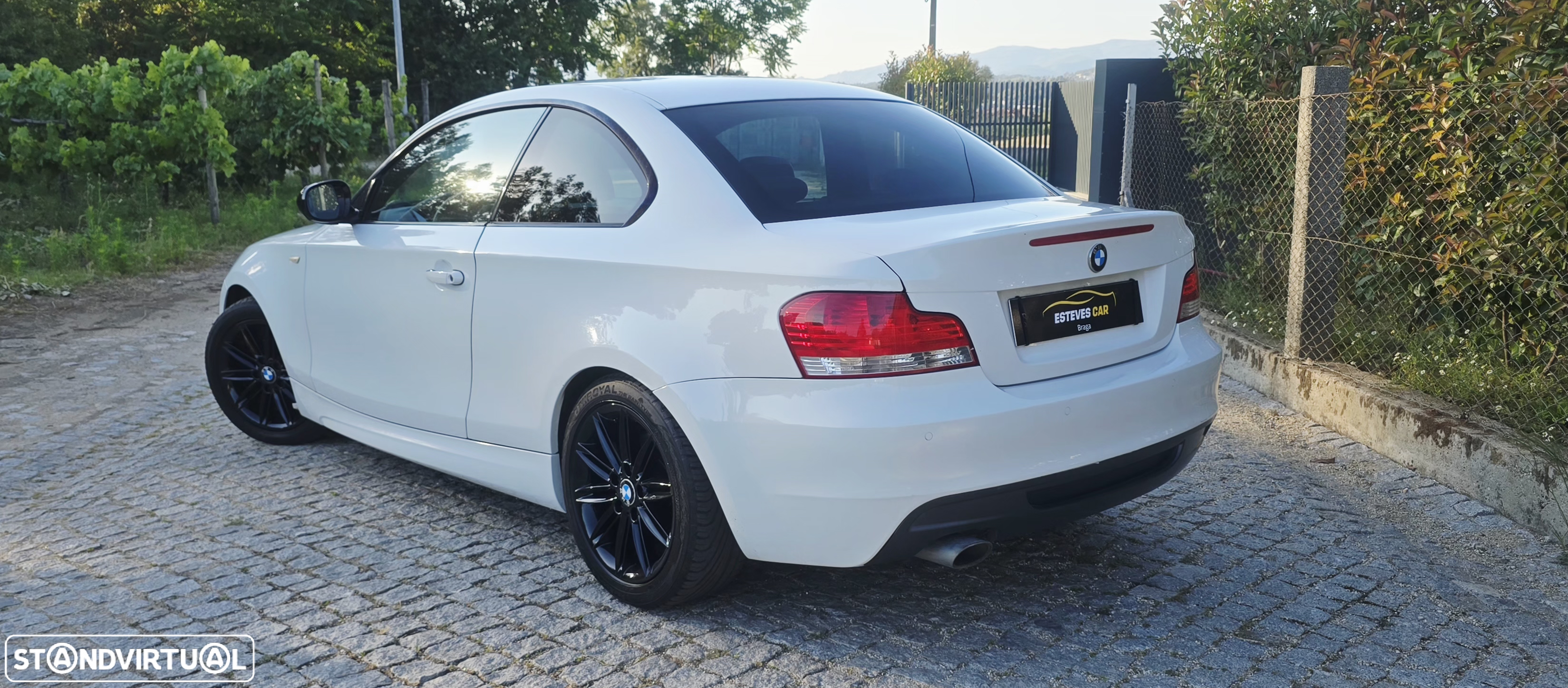 BMW 118 d Pack M - 12