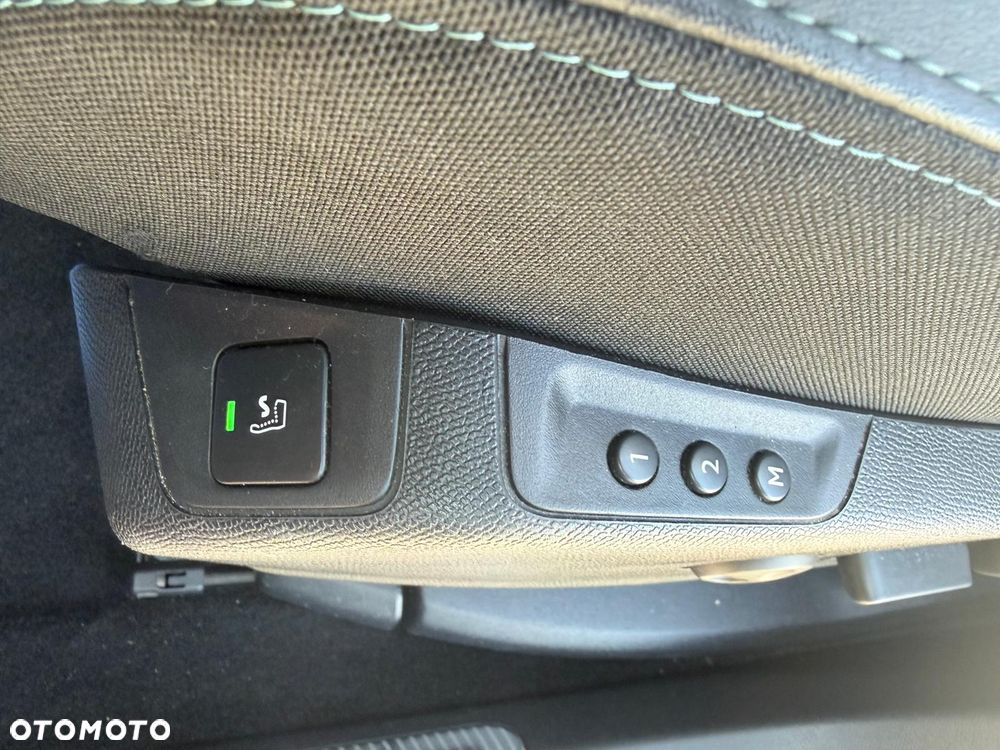 Peugeot 3008 1.5 BlueHDi Crossway S&S EAT8 - 16