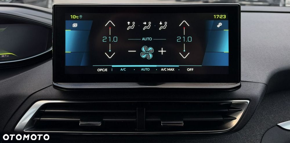 Peugeot 3008 1.6 PureTech Hybrid4 PHEV Allure S&S EAT8 - 27