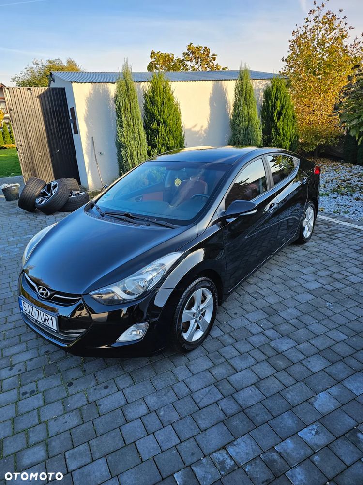 Hyundai Elantra 1.6 Style - 1