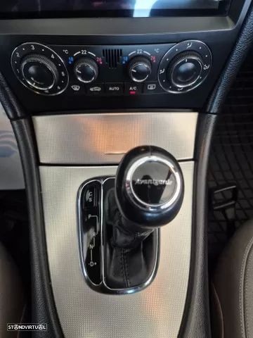 Mercedes-Benz CLK 220 CDi Avantgarde Aut. - 7