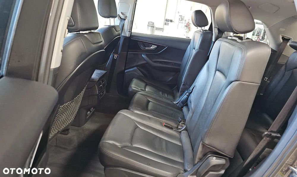 Audi Q7 55 TFSI quattro tiptronic - 12