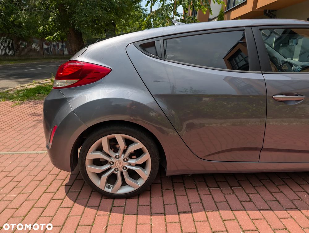 Hyundai Veloster 1.6 GDI Comfort - 20
