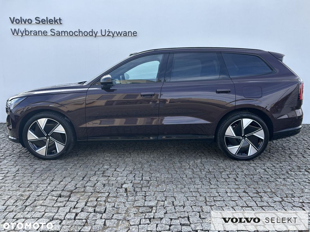 Volvo EX90 - 3