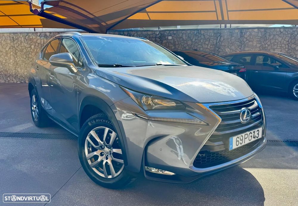 Lexus NX 300h Executive - 3