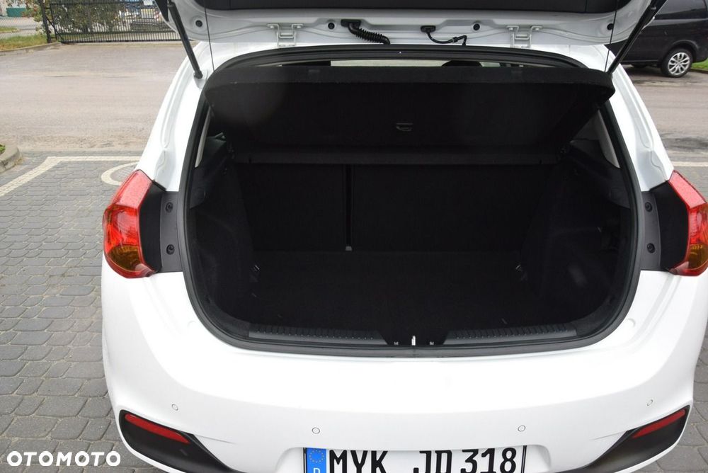 Kia Ceed 1.4 CVVT Dream Team Edition - 22