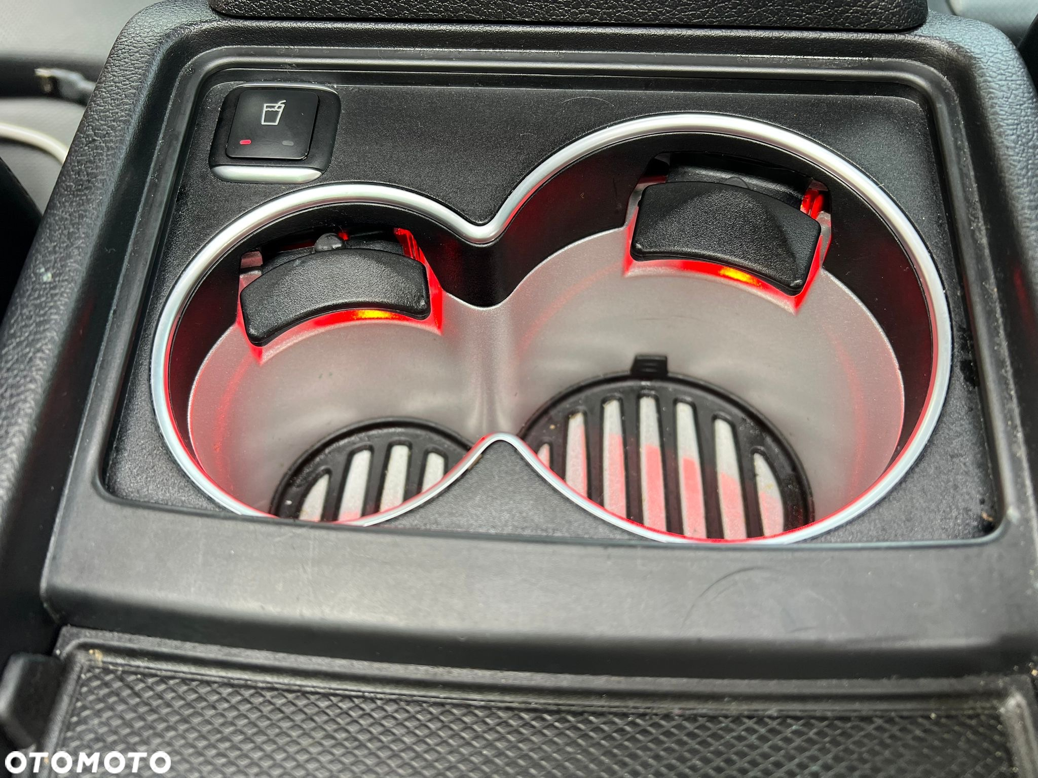 Mercedes-Benz Klasa V 300 d 4-Matic Exclusive 9G-Tronic (d³ugi) - 14