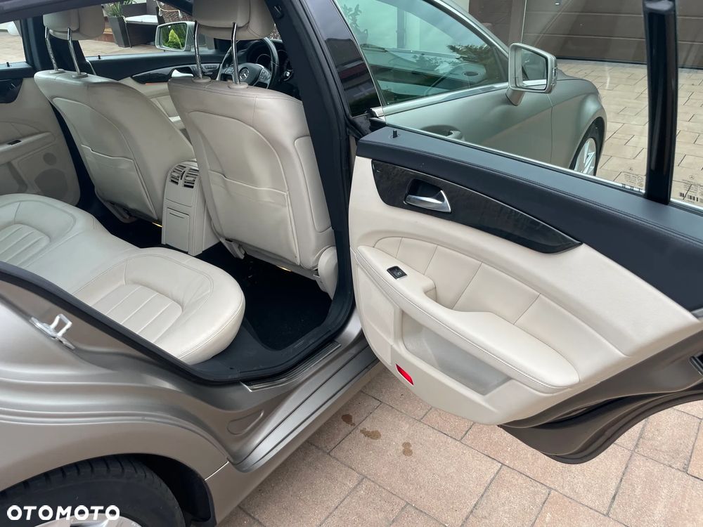 Mercedes-Benz CLS 350 CDI BlueEff - 12