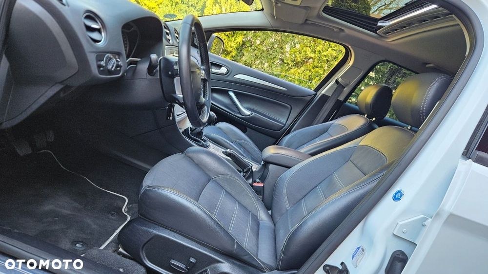 Ford Mondeo 2.0 TDCi Titanium X - 14