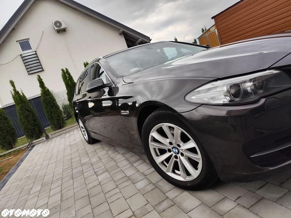 BMW Seria 5 2015 photo 3
