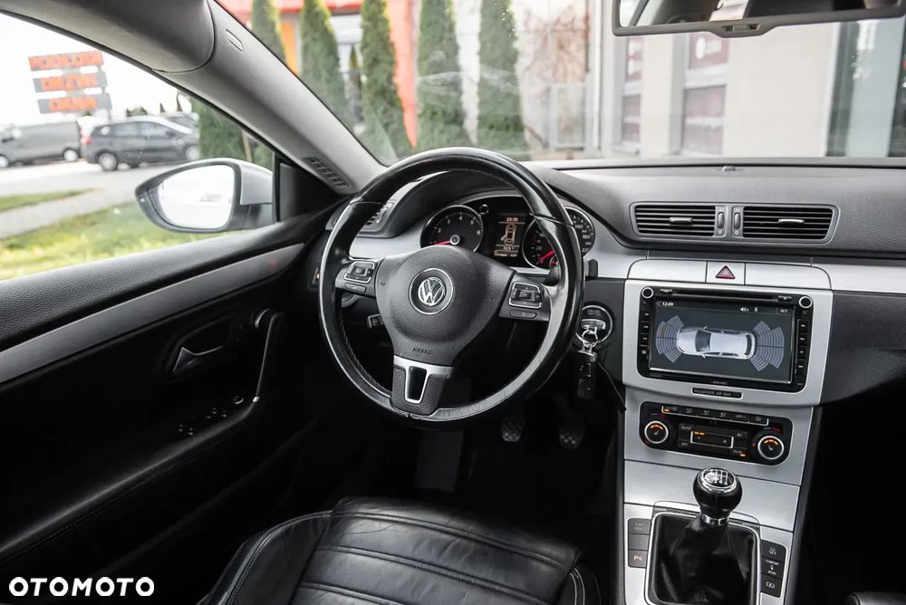 Volkswagen Passat CC 2.0 TSI Exclusive - 26