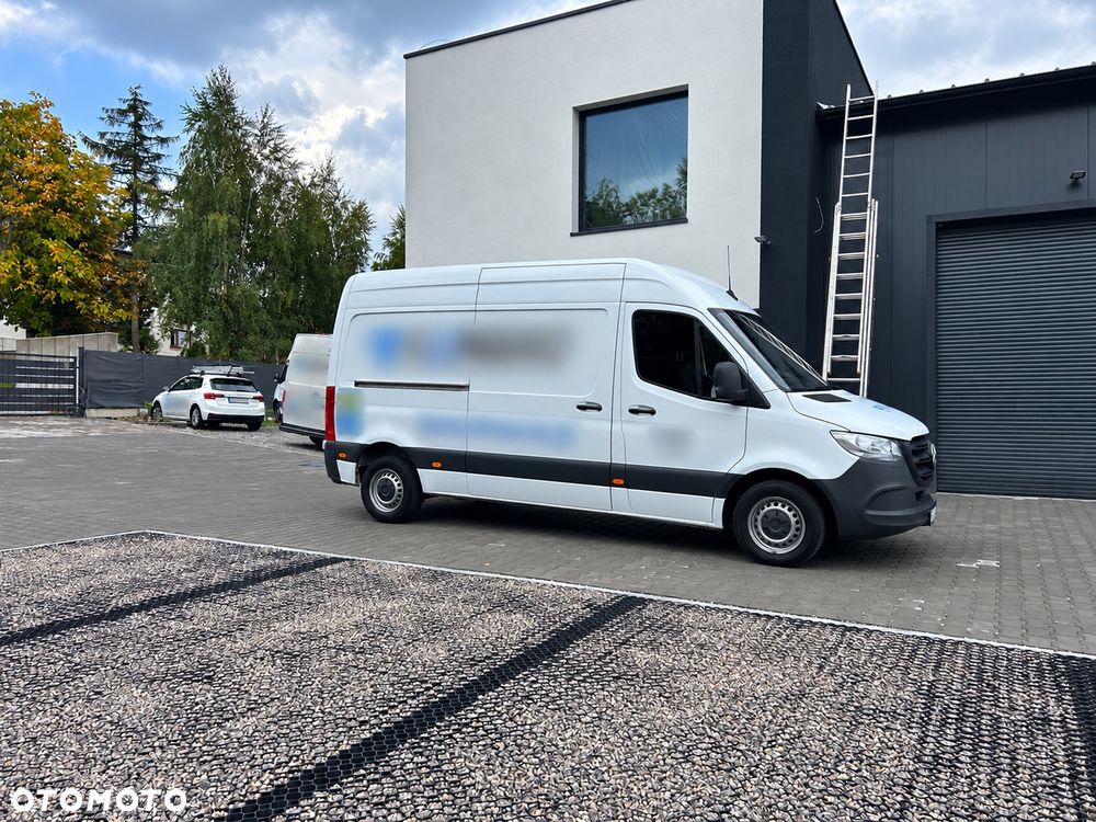 Mercedes-Benz Sprinter - 5