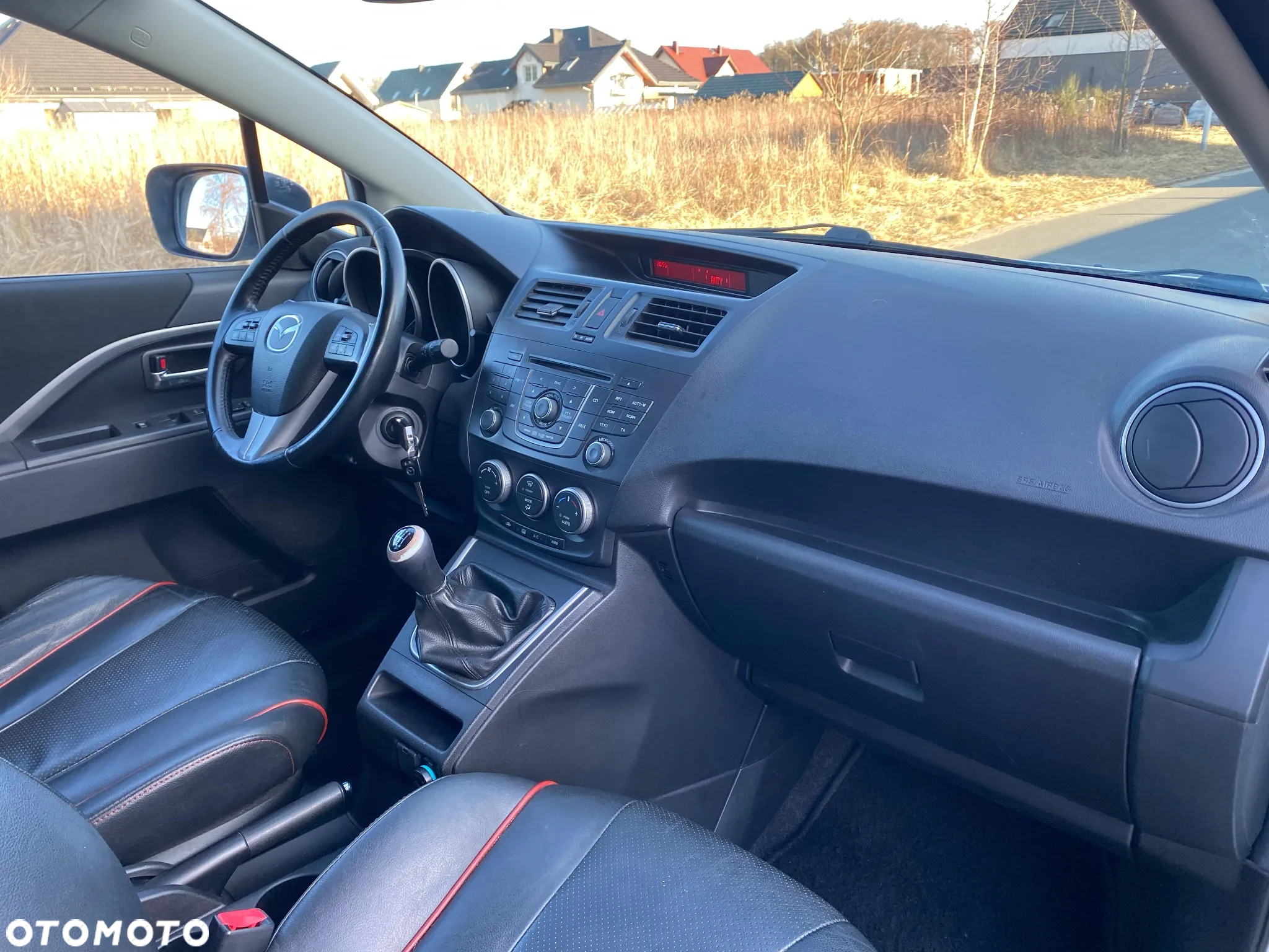 Mazda 5 - 6