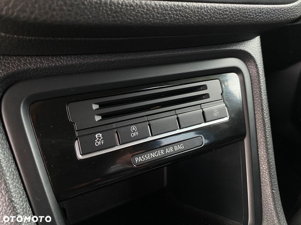Volkswagen Sharan 2.0 TDI Comfortline - 36