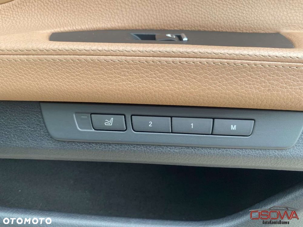 BMW Seria 7 - 21