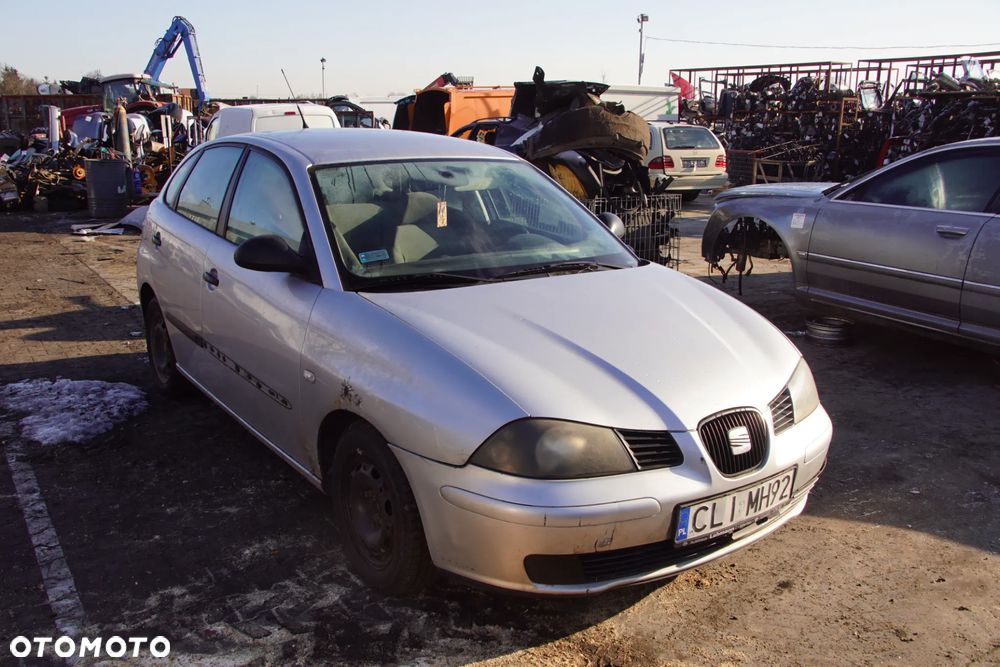 Auto na części - Seat Ibiza III 1.2 12V 64 KM AZQ GSB LS7N 2003R Silnik Skrzynia Drzwi Maska Klapa Zderzak Błotnik Szyba Lusterko Klamka Lampa Deska Kokpit Sterownik Moduł Czujnik Licznik Panel Kierownica - 1