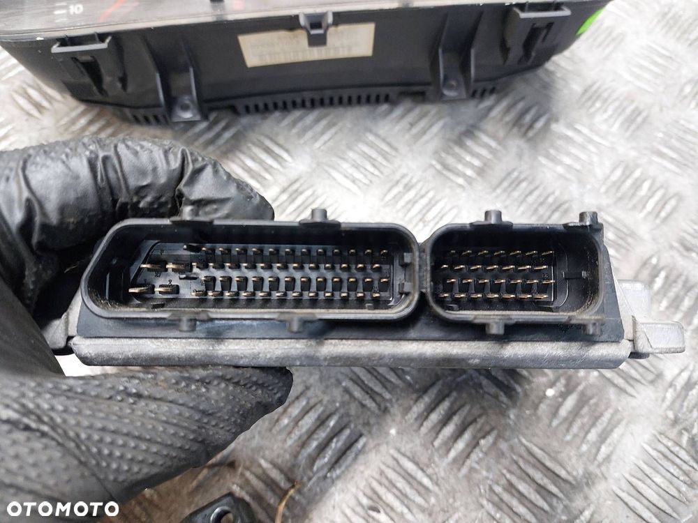 ZESTAW STARTOWY VOLKSWAGEN GOLF IV 1.8 T 06A906018R 4B0905851C - 3