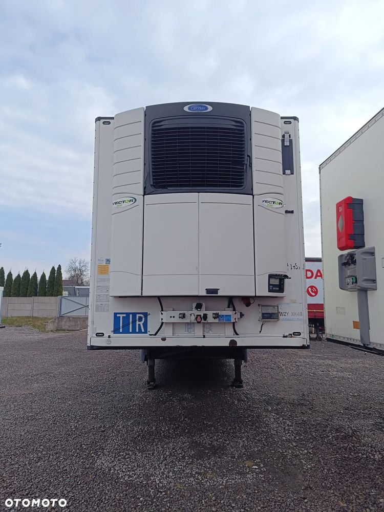 Schmitz Cargobull SCB - 4