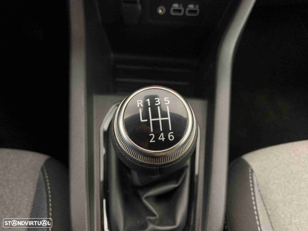 Renault Clio 1.0 TCe Evolution - 10