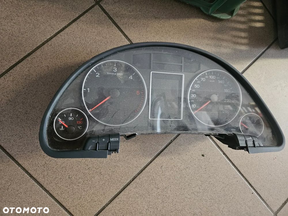 LICZNIK 0263664226 AUDI A4 B7 2.0 TDI - 1