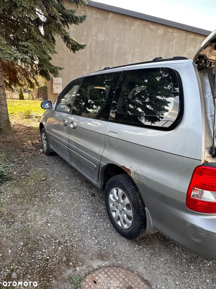 Kia Carnival 2.9 CRDi (klm) - 3
