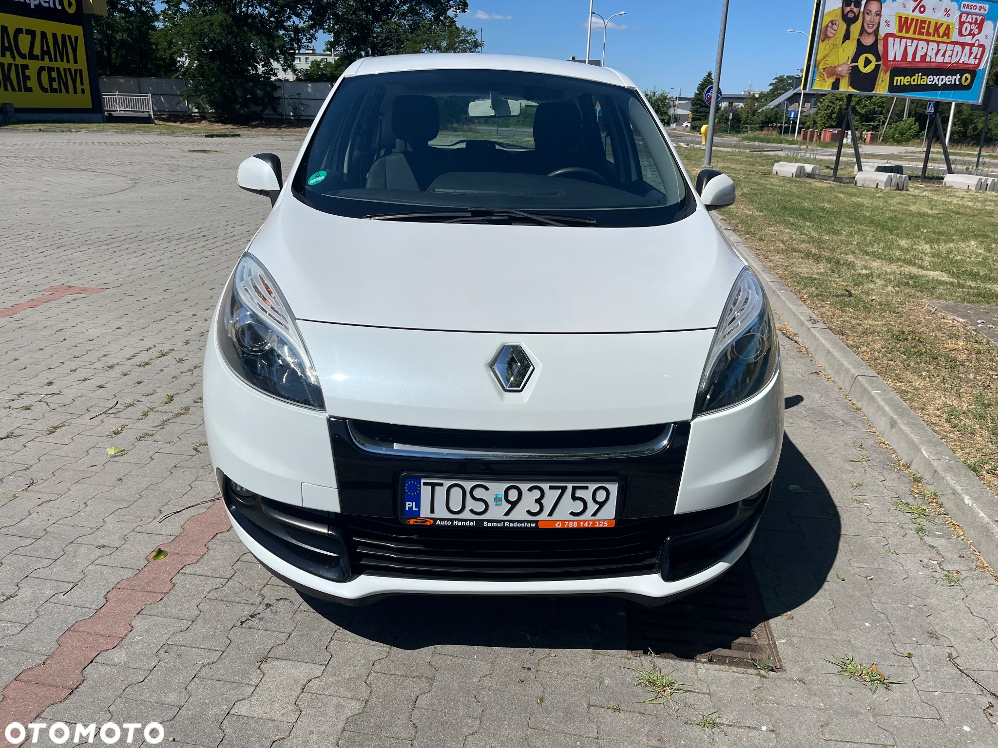 Renault Scenic 1.6 16V 110 TomTom Edition - 4
