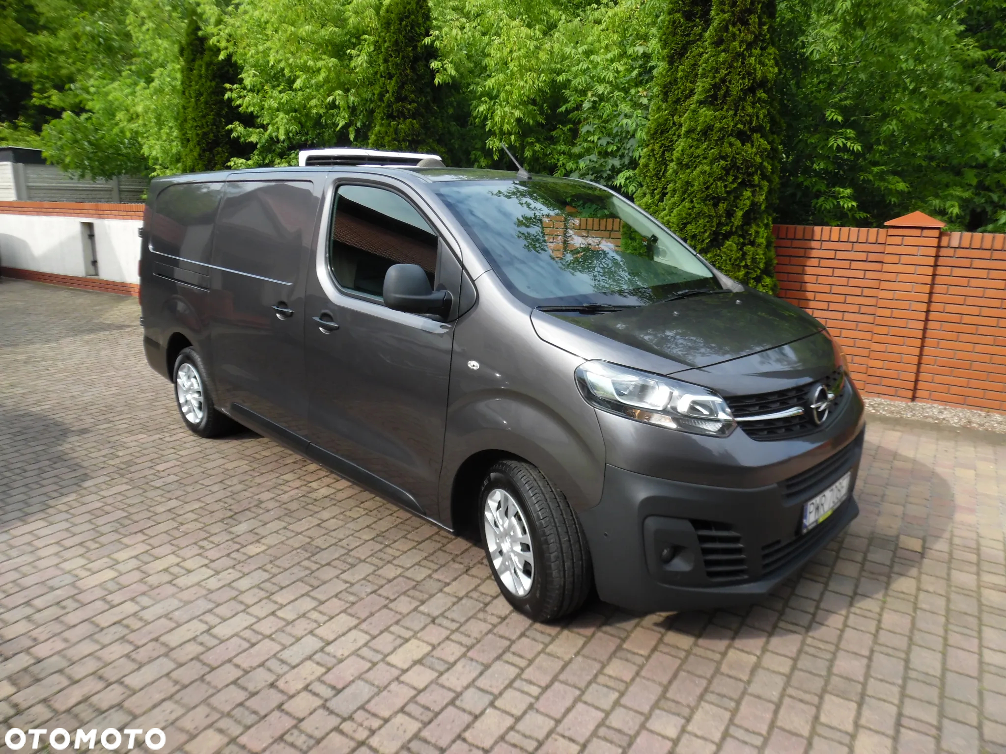 Opel Vivaro - 2