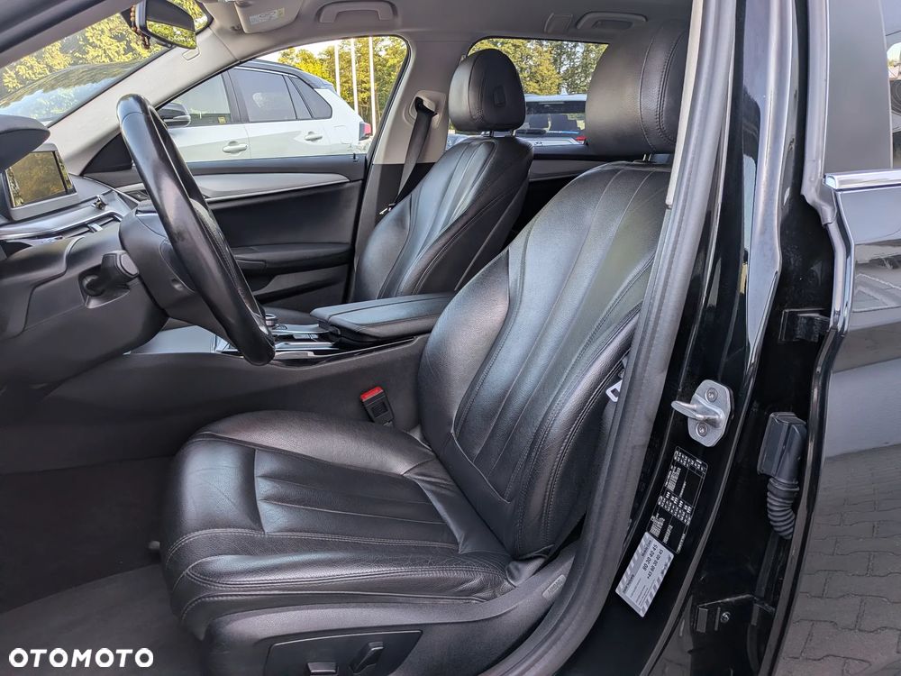 BMW Seria 5 520d - 22