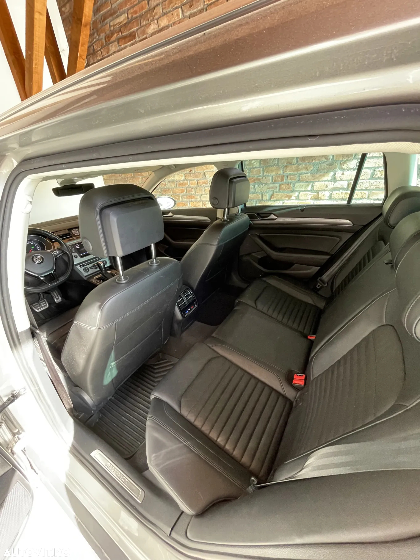 Volkswagen Passat Alltrack 2.0 TDI DSG 4Motion - 26