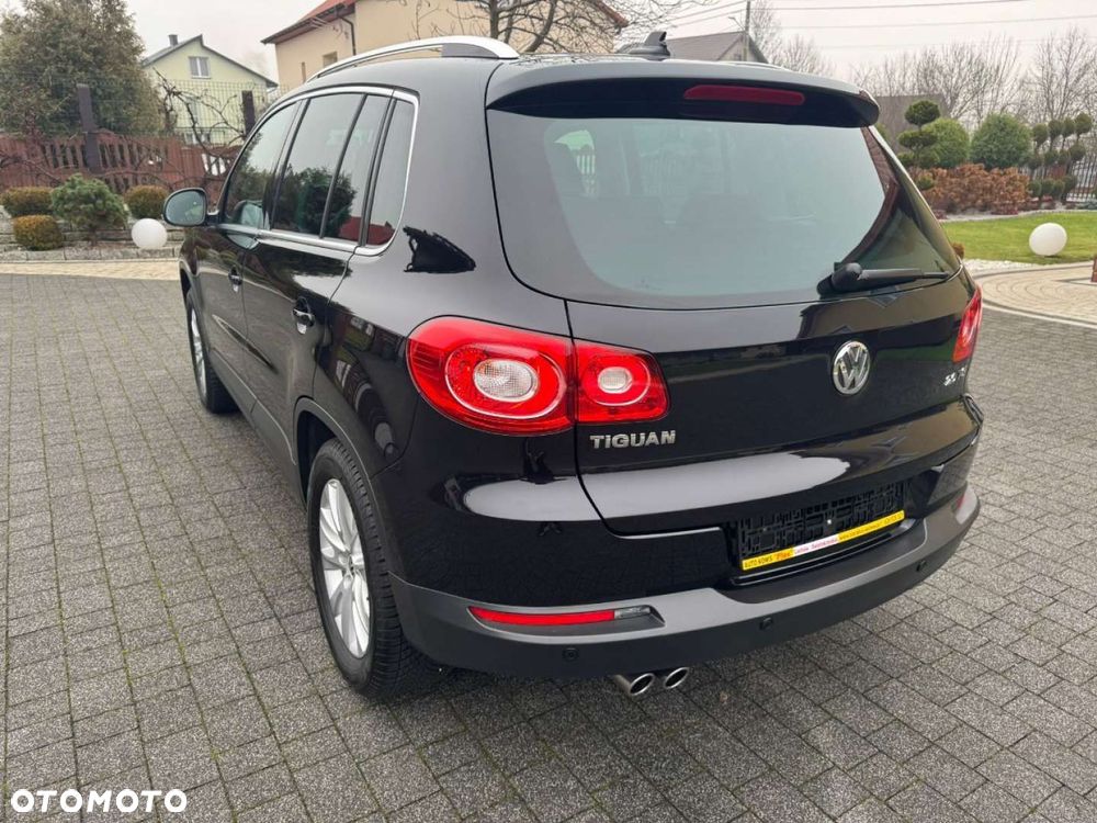 Volkswagen Tiguan - 5