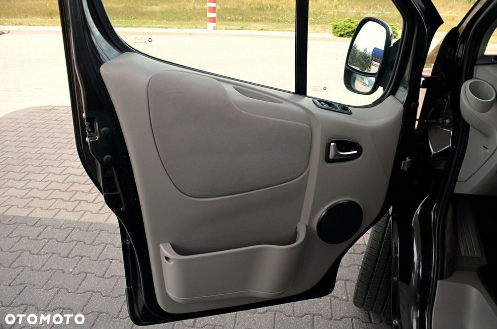 Renault Trafic - 26