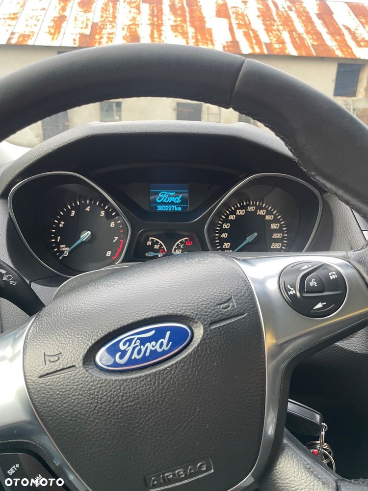 Ford Focus 1.6 Edition - 10