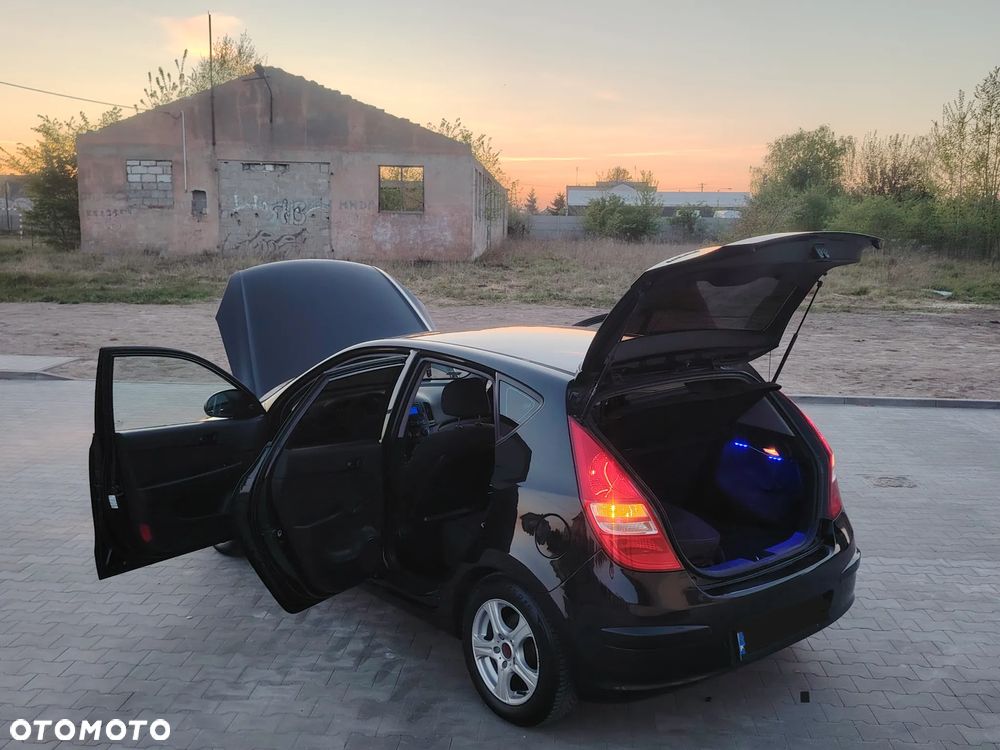 Hyundai i30 - 23